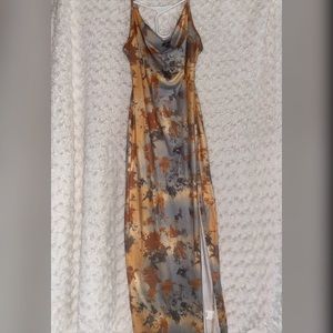 Size SM (4) High Split Tie Dye Dress